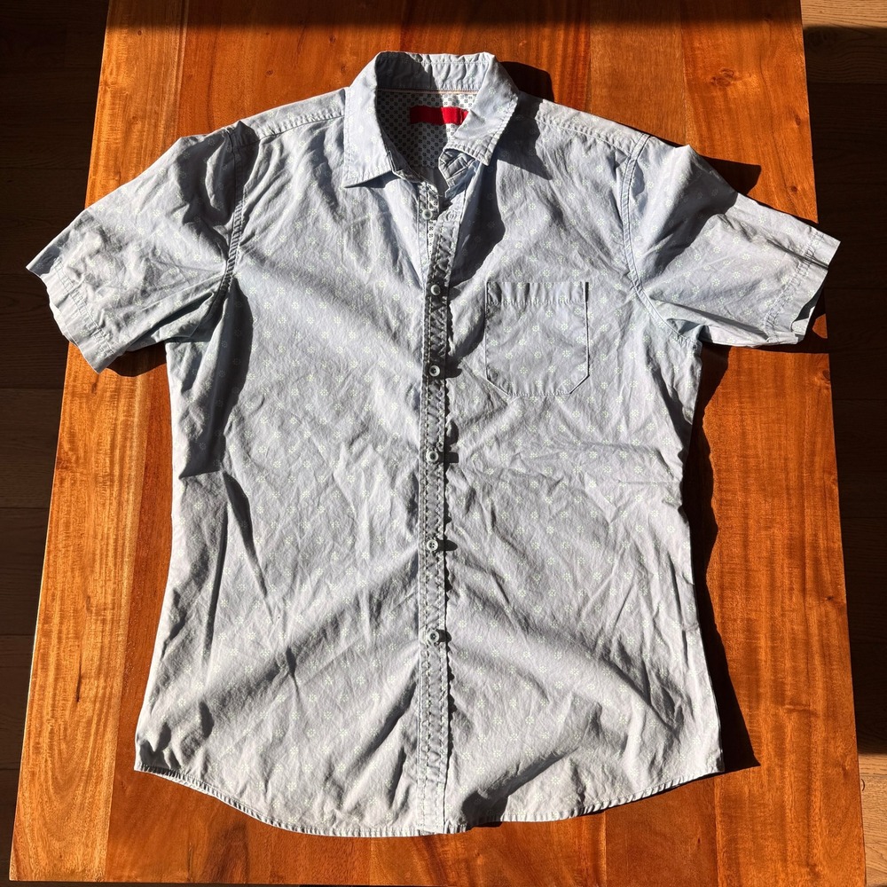 Project Red Men's Blue Daisy Short Sleeve Button Up Shirt Size L